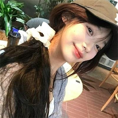 三颗纽扣
